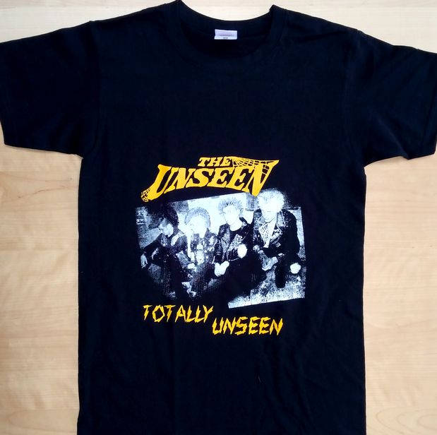 T-Shirt Unseen \"totally unseen\"